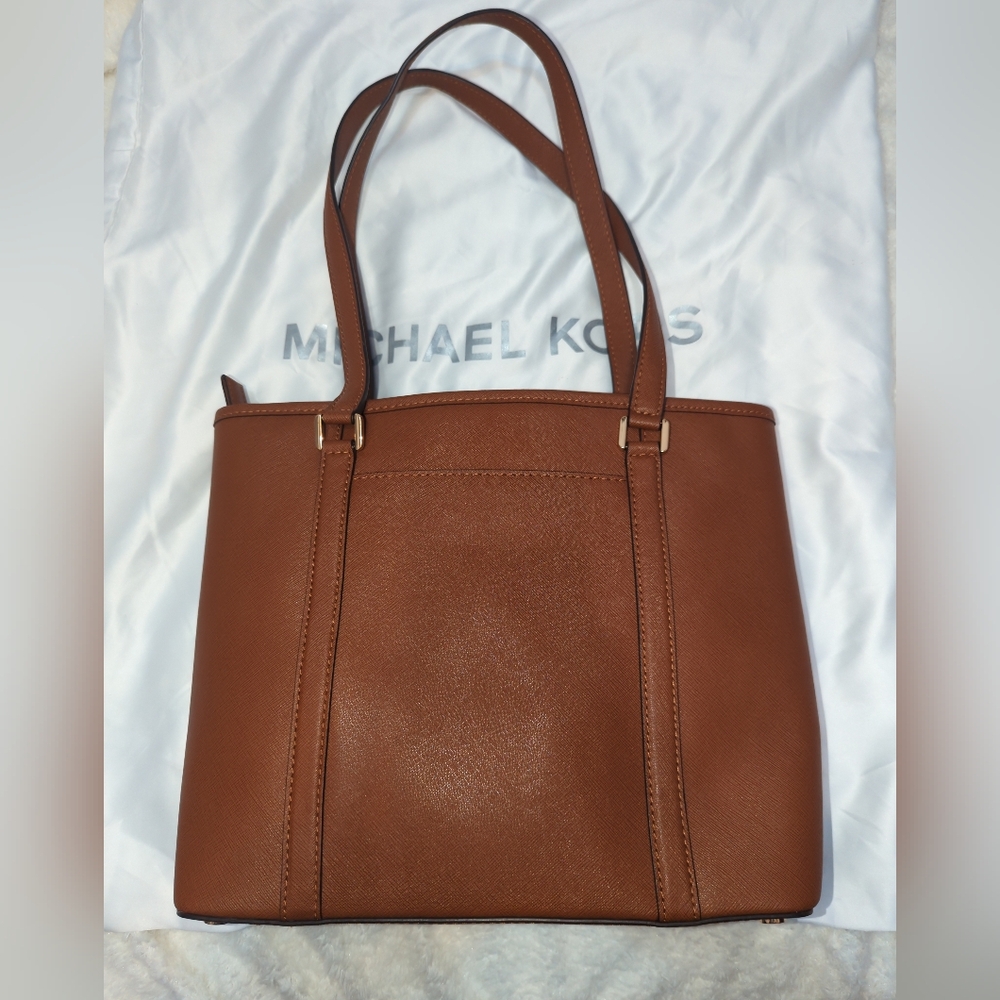 Michael Kors Leather Tote Brown Tan Gold Hardware MK Bag Charm + Large Dust Bag - Picture 2 of 3